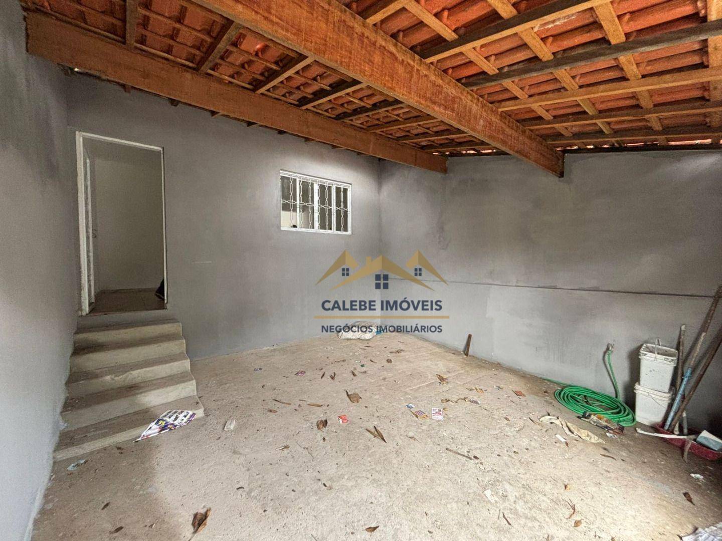 Casa à venda com 2 quartos, 60m² - Foto 2