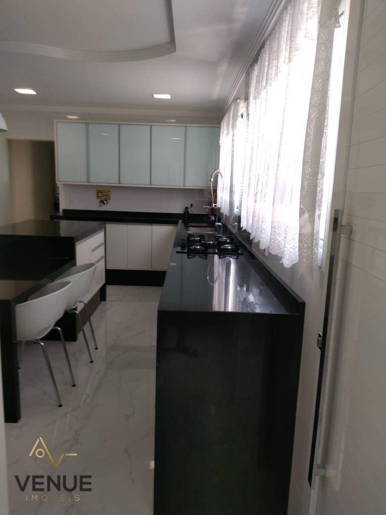 Sobrado à venda e aluguel com 3 quartos, 350m² - Foto 50