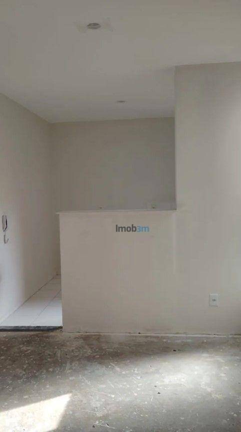 Apartamento à venda com 2 quartos, 41m² - Foto 4