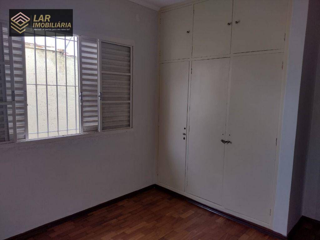 Casa para alugar com 3 quartos, 180m² - Foto 23