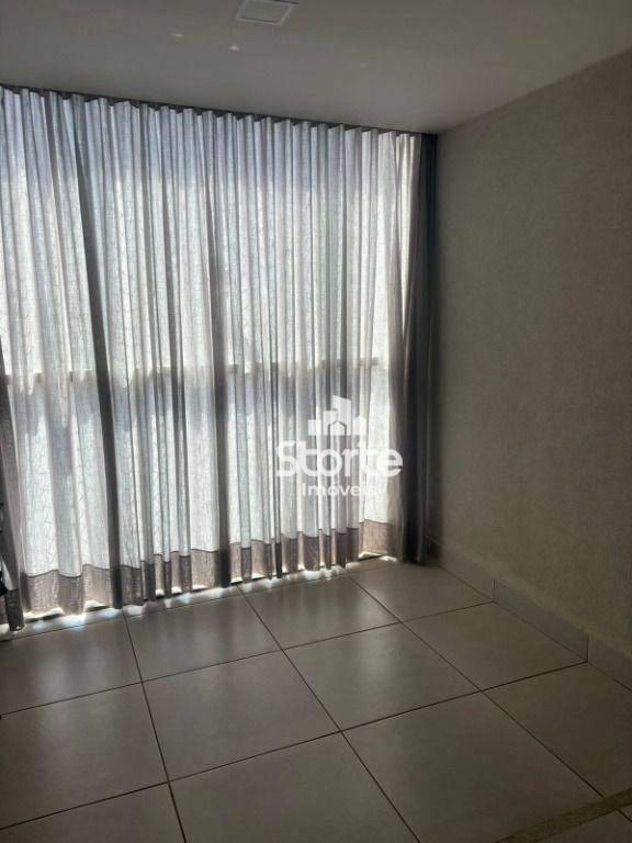 Apartamento para alugar com 3 quartos, 83m² - Foto 3