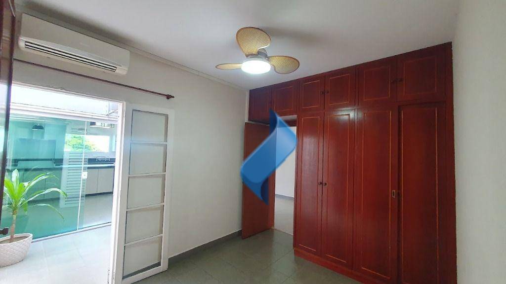 Casa à venda com 3 quartos, 355m² - Foto 15