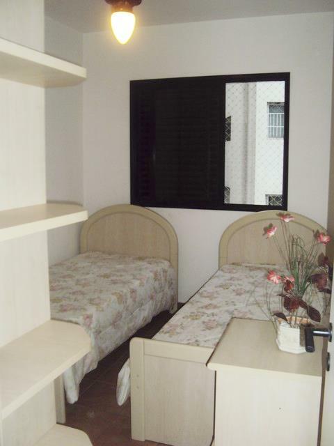 Apartamento à venda com 3 quartos, 94m² - Foto 12