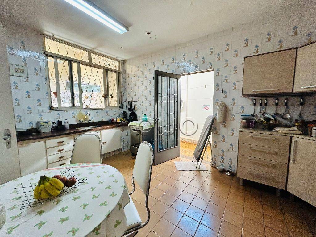 Casa à venda com 3 quartos, 220m² - Foto 10