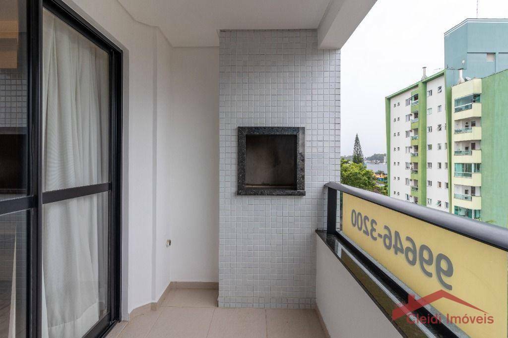 Apartamento à venda com 3 quartos, 94m² - Foto 23