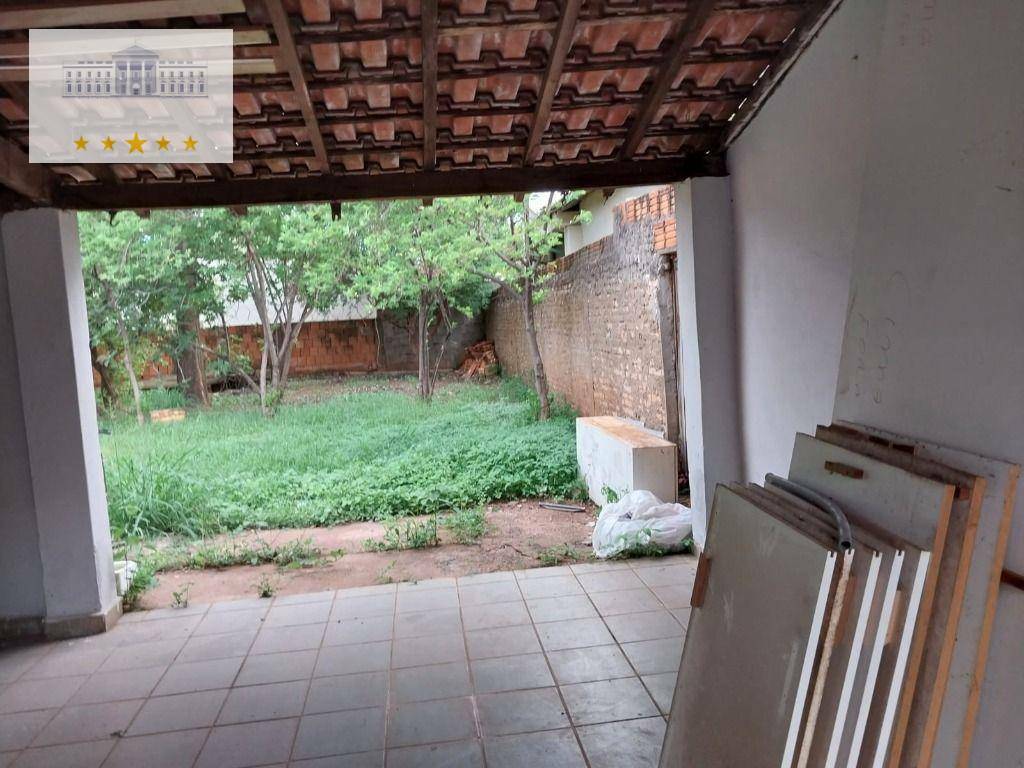 Casa à venda com 3 quartos, 186m² - Foto 8