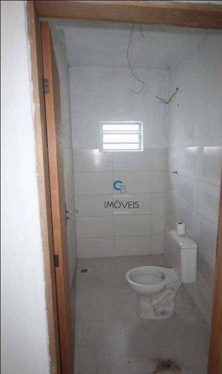 Sobrado à venda com 2 quartos, 190m² - Foto 4