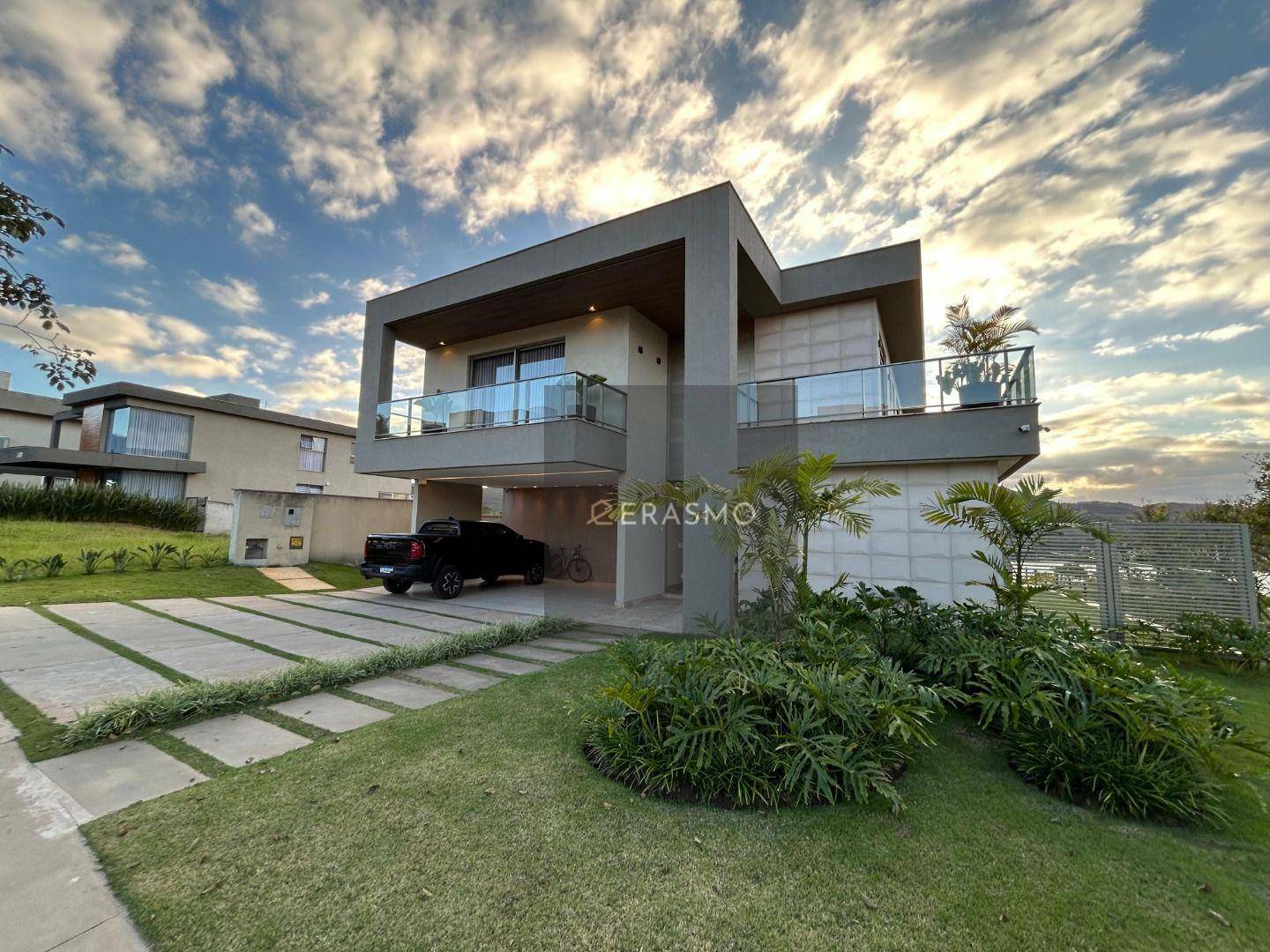 Casa de Condomínio à venda com 5 quartos, 410m² - Foto 1