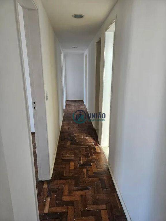 Apartamento à venda com 3 quartos, 98m² - Foto 4