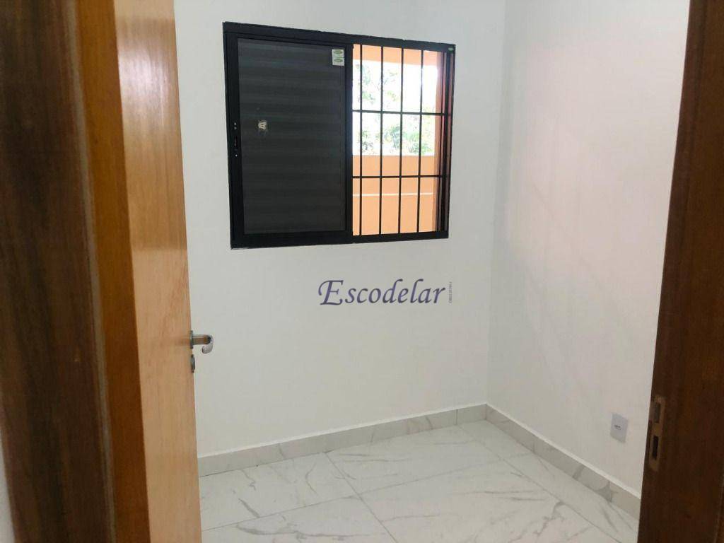 Casa para alugar com 2 quartos, 65m² - Foto 13