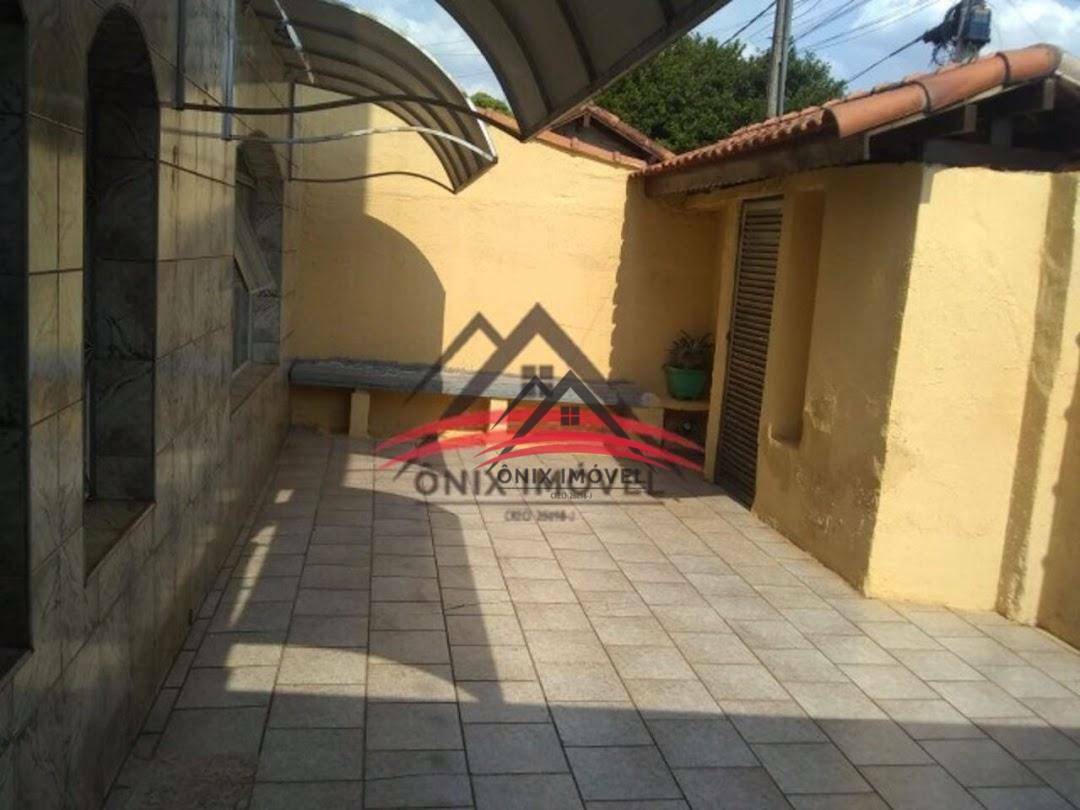 Casa à venda com 5 quartos, 275m² - Foto 3