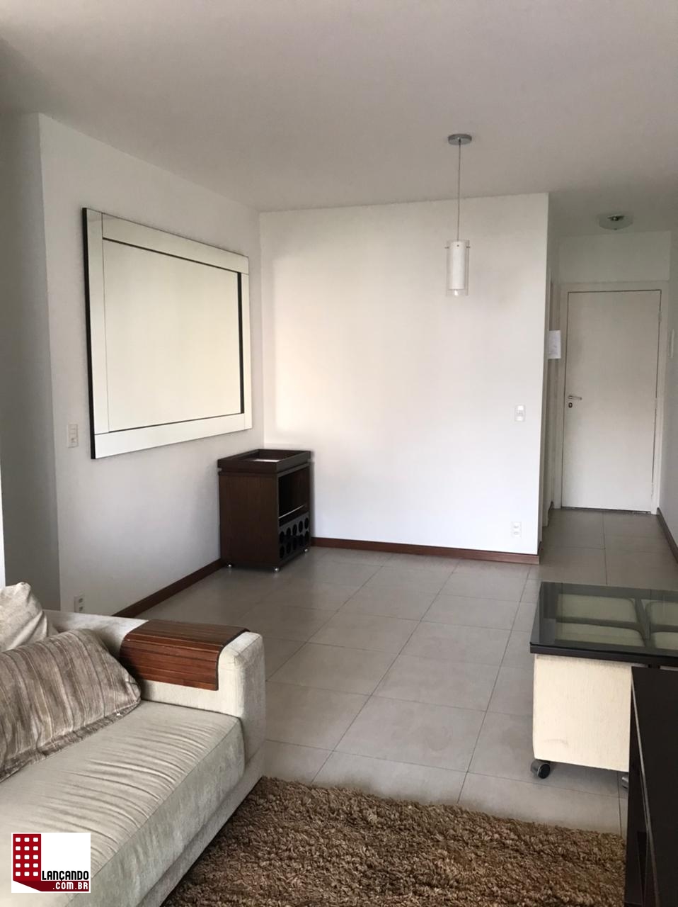 Apartamento à venda com 2 quartos, 67m² - Foto 1