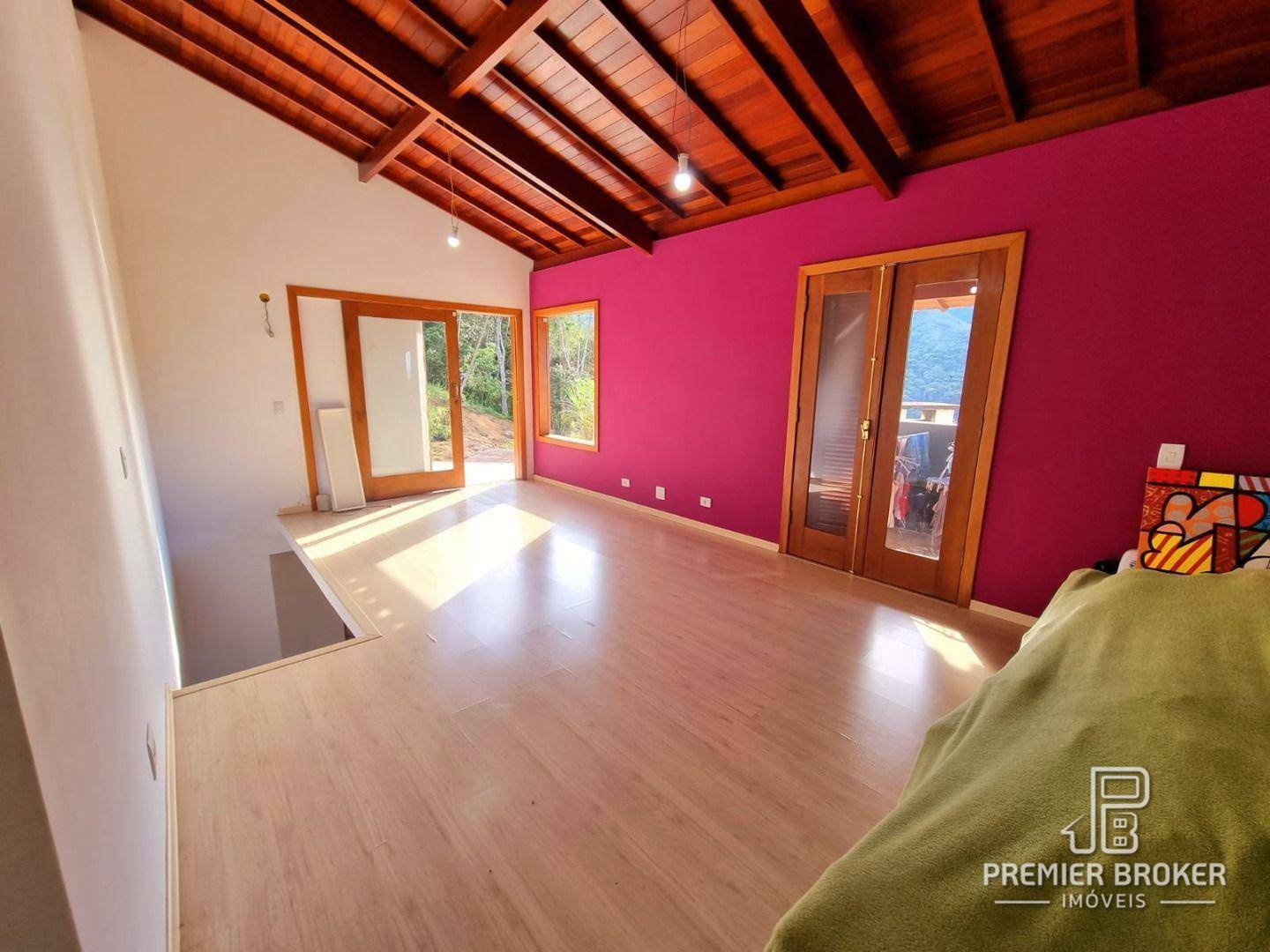 Casa à venda com 4 quartos, 600m² - Foto 47