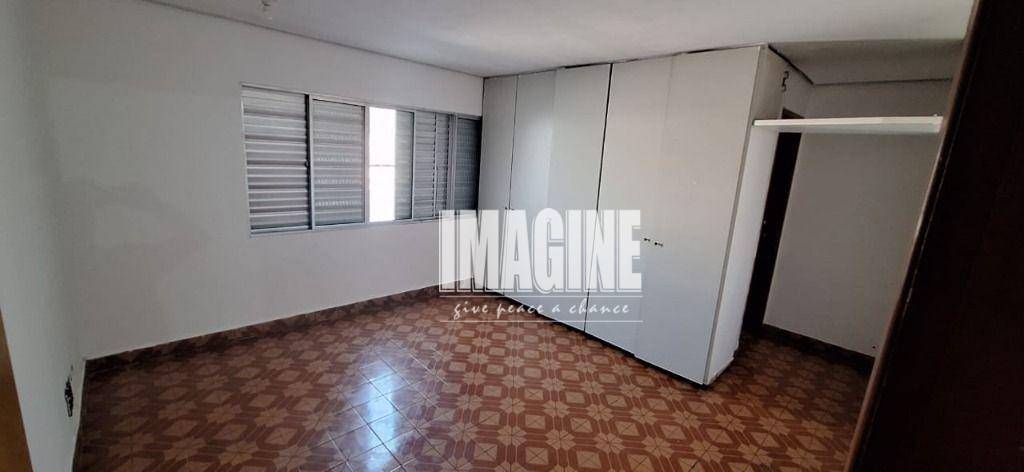 Sobrado à venda com 3 quartos, 166m² - Foto 13