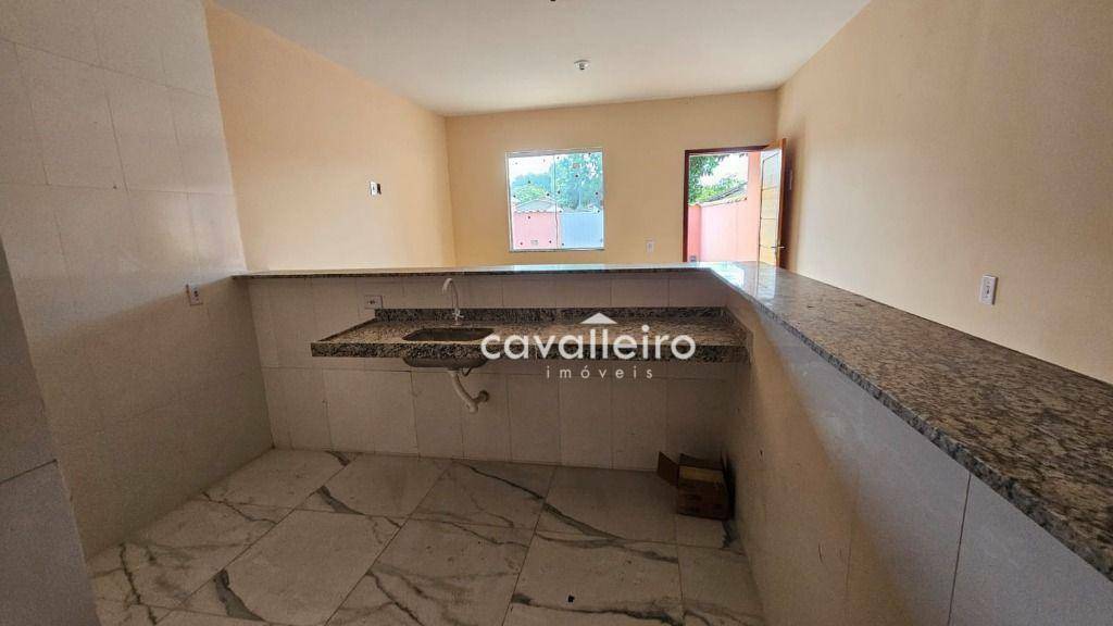 Casa à venda com 2 quartos, 77m² - Foto 4