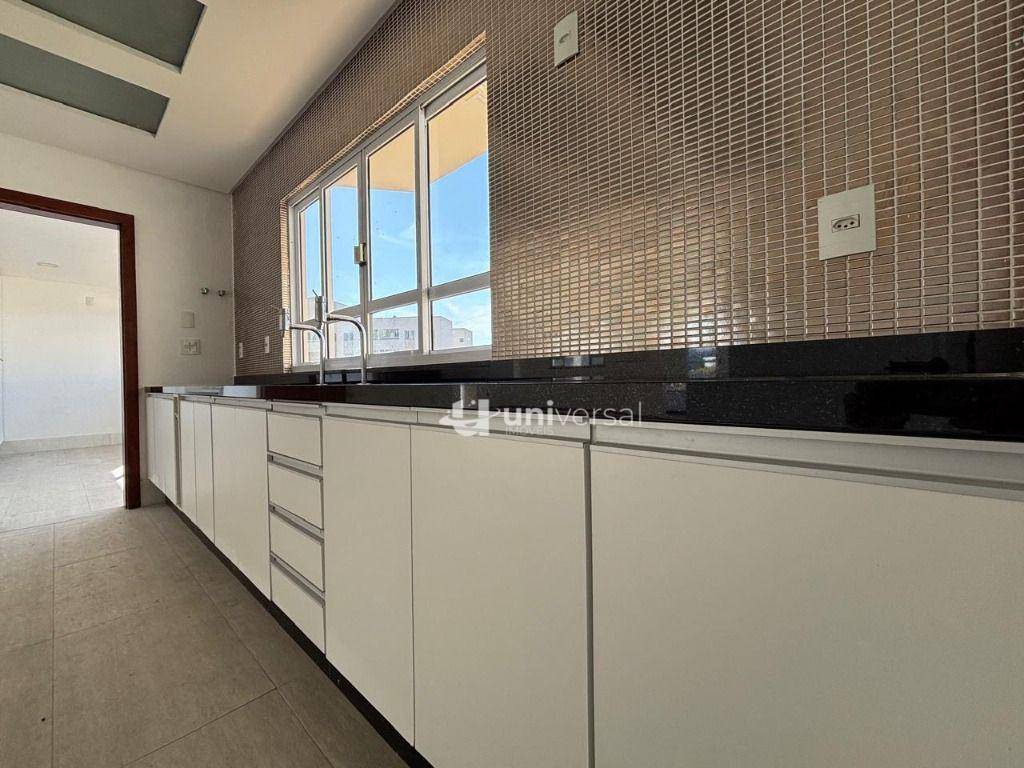 Casa, 3 quartos, 220 m² - Foto 4