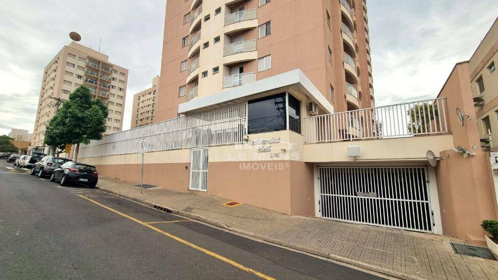 Apartamento à venda com 3 quartos, 98m² - Foto 4