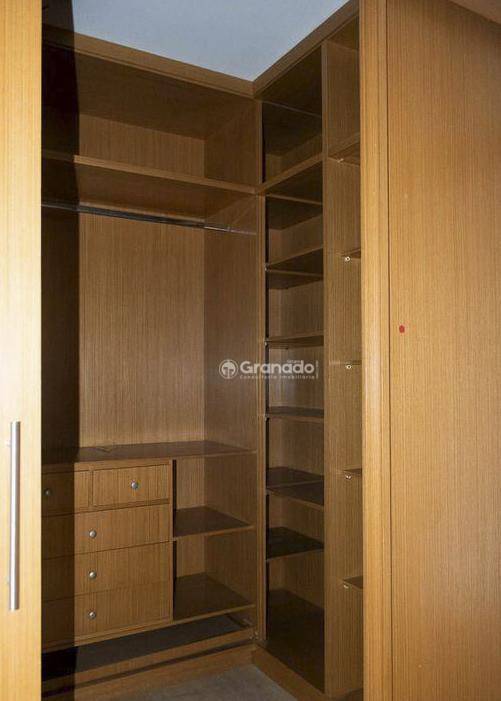 Apartamento à venda com 4 quartos, 190m² - Foto 25