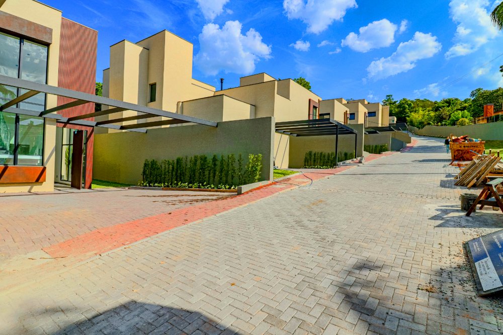 Casa de Condomínio à venda com 3 quartos, 420m² - Foto 29