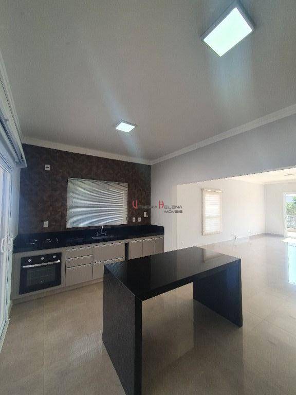 Casa de Condomínio para alugar com 3 quartos, 219m² - Foto 36