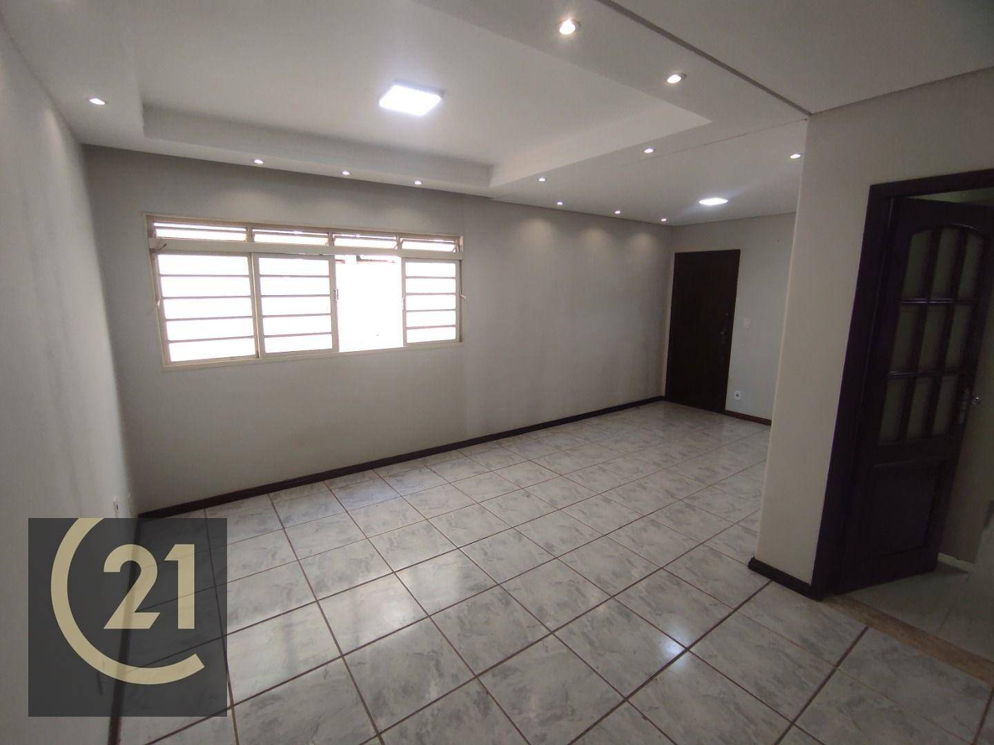 Apartamento à venda com 3 quartos, 116m² - Foto 4