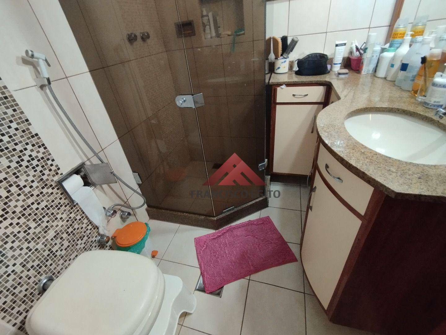 Apartamento à venda com 3 quartos, 204m² - Foto 18