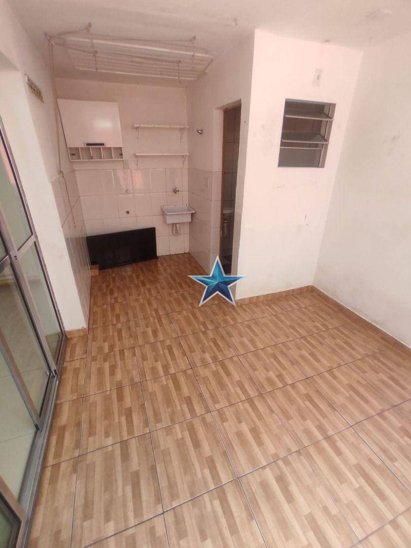 Sobrado à venda com 3 quartos, 90m² - Foto 13