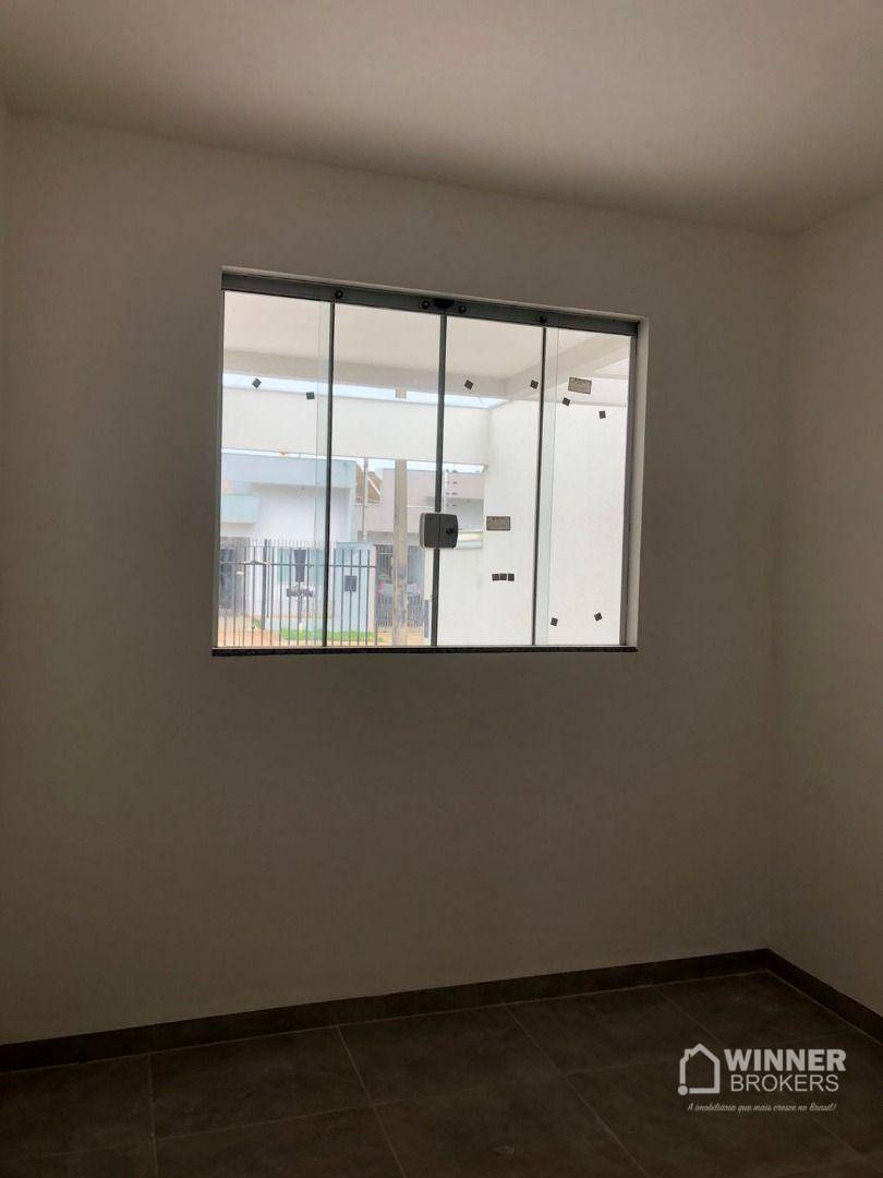 Casa à venda com 3 quartos, 67m² - Foto 10