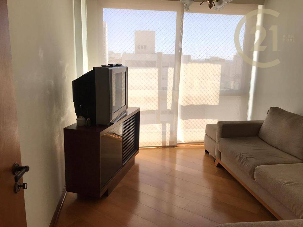 Apartamento à venda com 3 quartos, 190m² - Foto 13