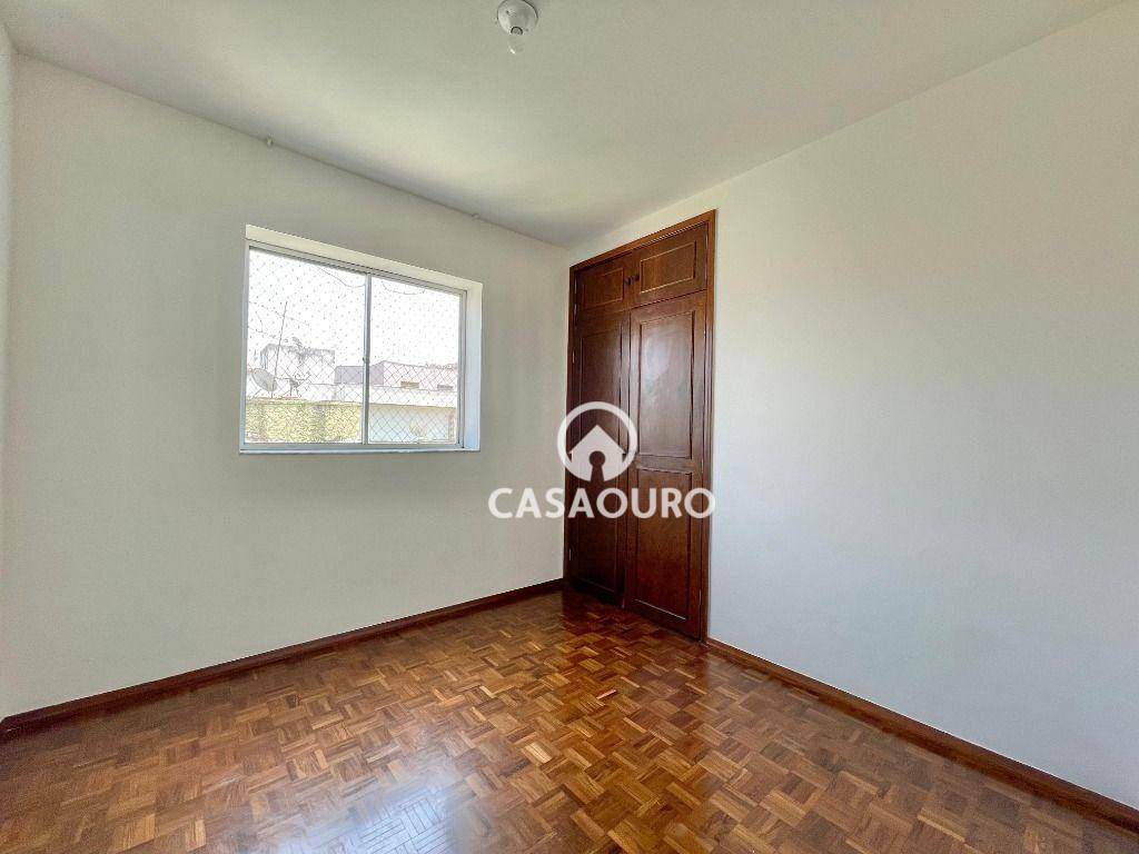 Apartamento à venda com 3 quartos, 110m² - Foto 9