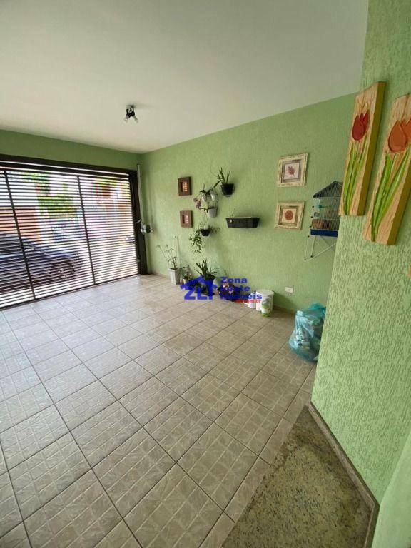 Sobrado à venda com 3 quartos, 180m² - Foto 13