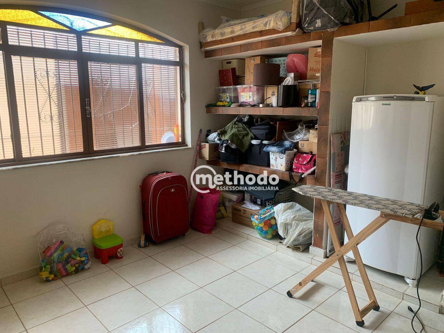 Casa à venda com 4 quartos, 312m² - Foto 25