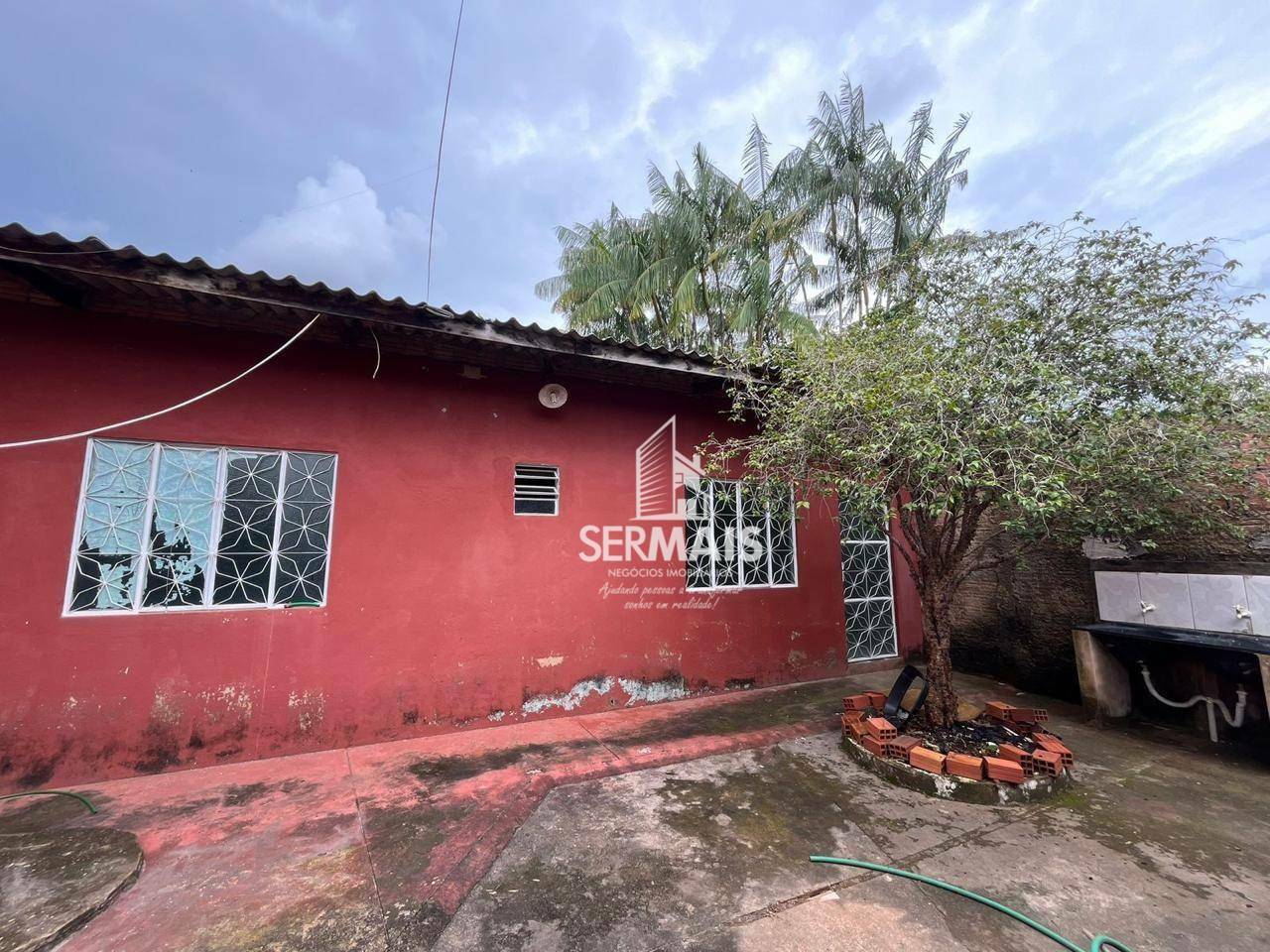 Casa à venda com 2 quartos, 250m² - Foto 2
