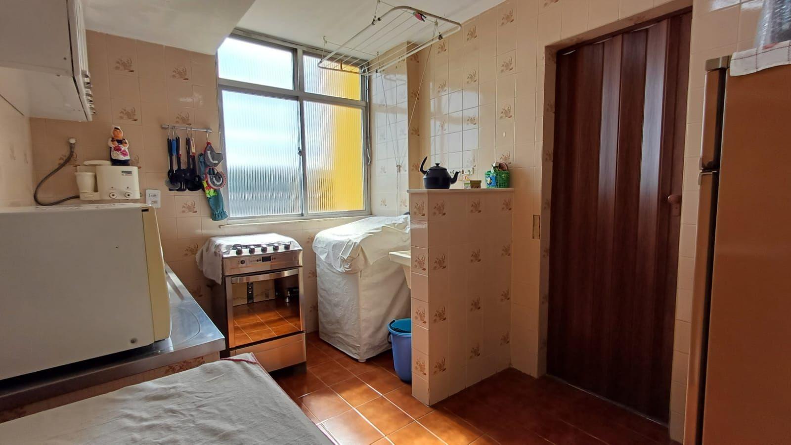 Apartamento à venda com 2 quartos, 60m² - Foto 14