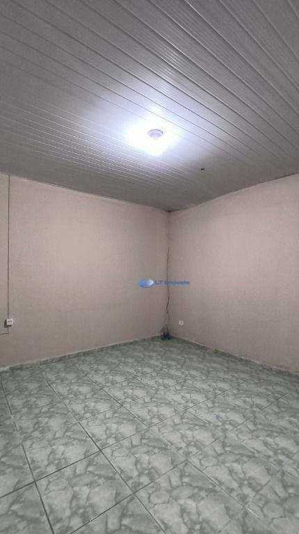 Casa para alugar com 3 quartos, 175m² - Foto 13