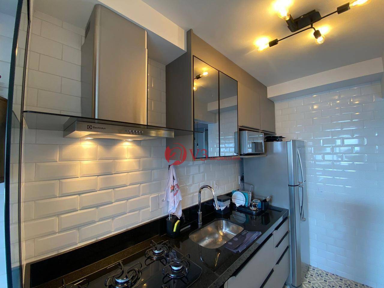 Apartamento à venda com 2 quartos, 62m² - Foto 18