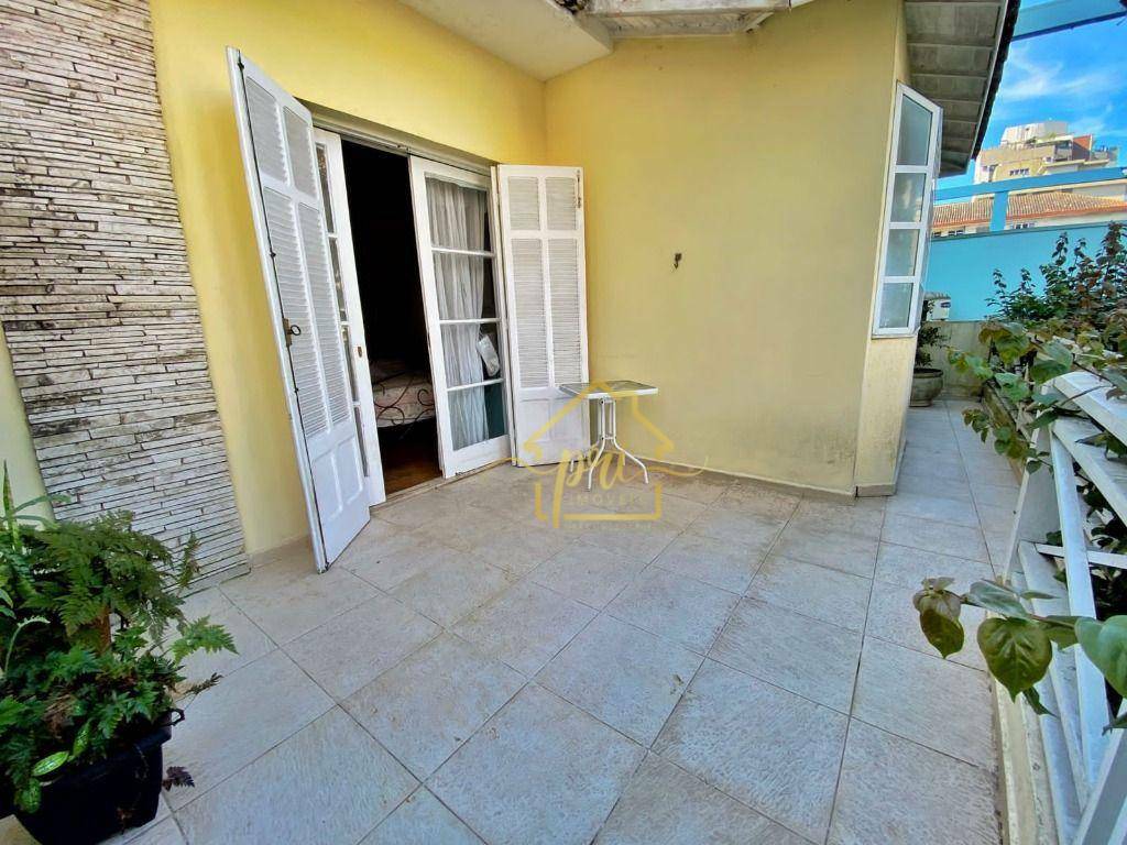 Casa à venda com 3 quartos, 260m² - Foto 8