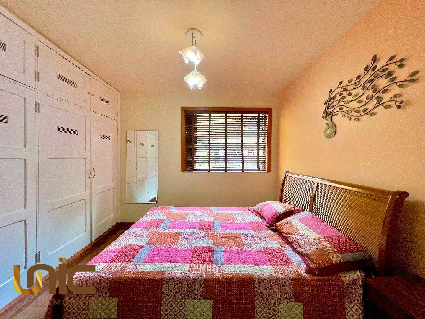 Casa à venda com 4 quartos, 220m² - Foto 25
