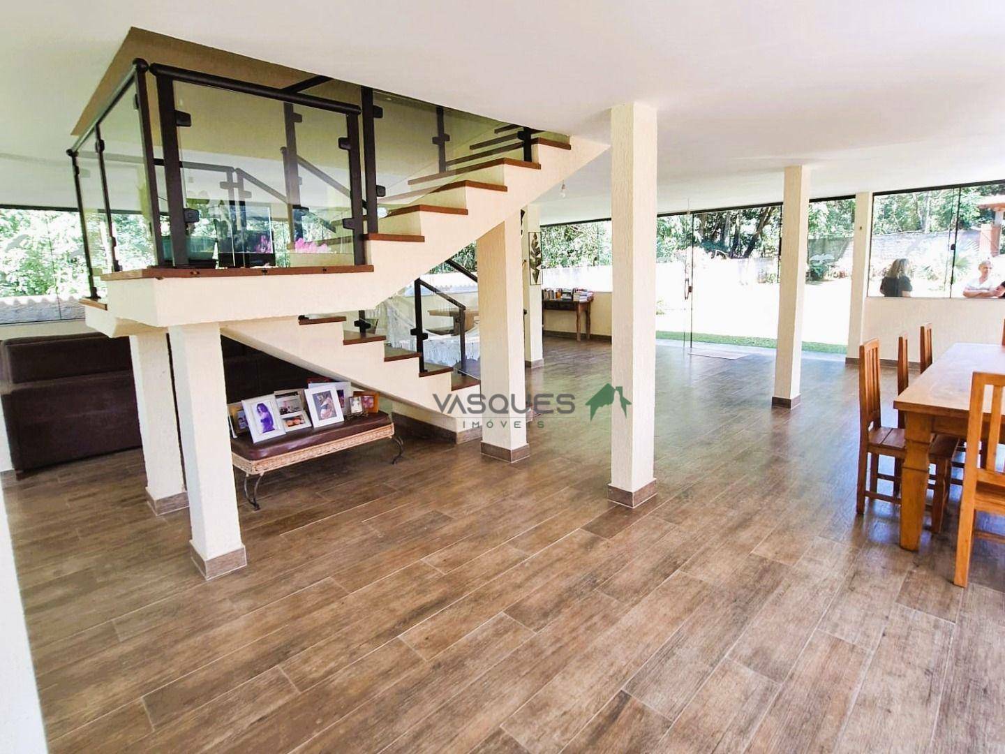 Casa à venda com 2 quartos, 200m² - Foto 13