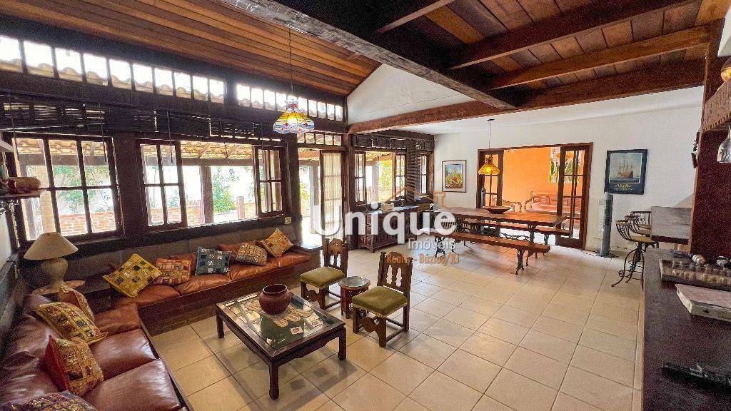 Casa de Condomínio à venda com 5 quartos, 234m² - Foto 25