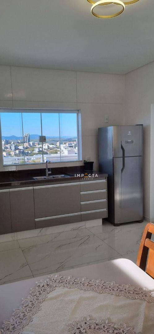 Casa à venda com 3 quartos, 197m² - Foto 5