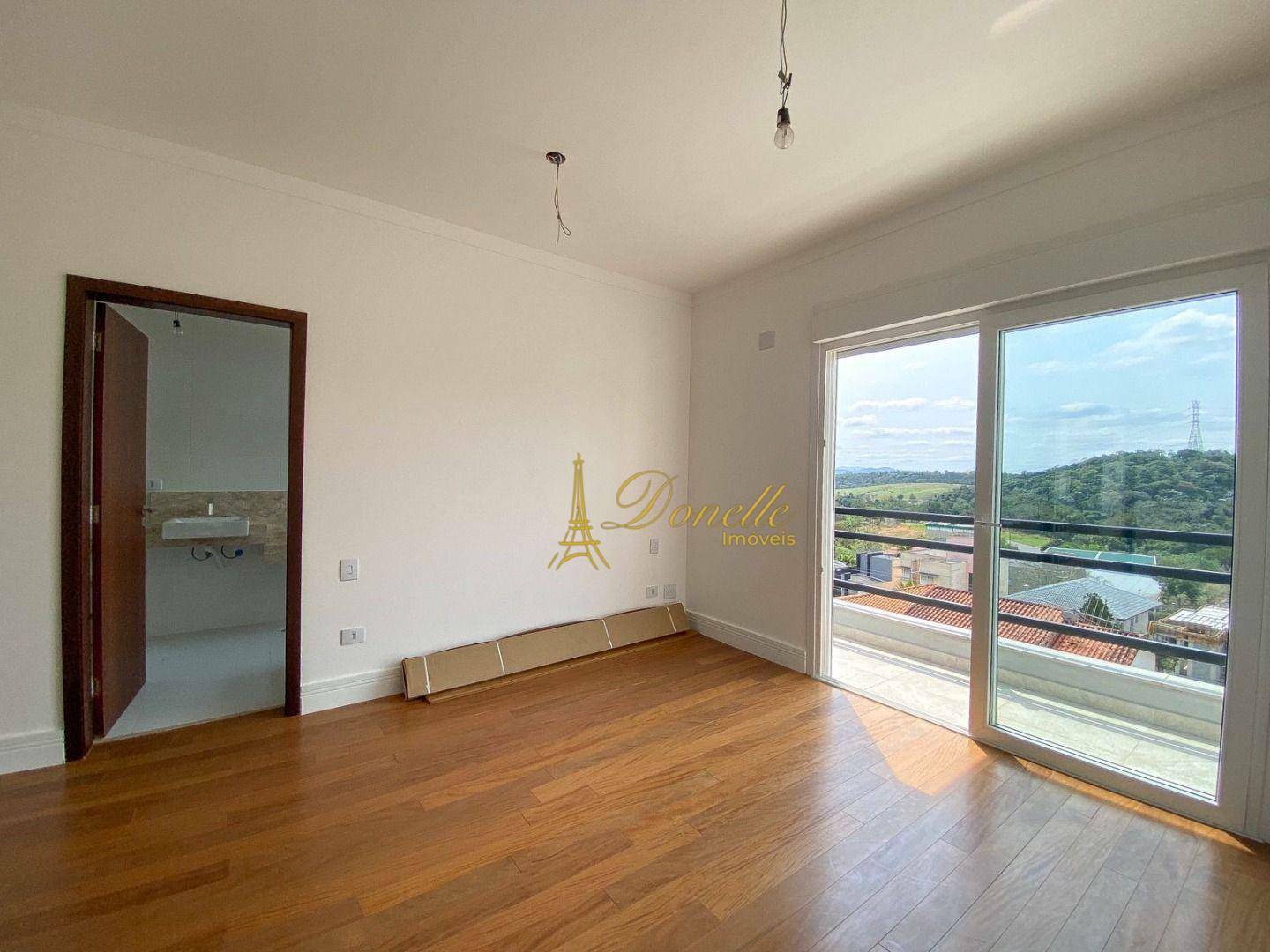 Sobrado à venda com 4 quartos, 380m² - Foto 57