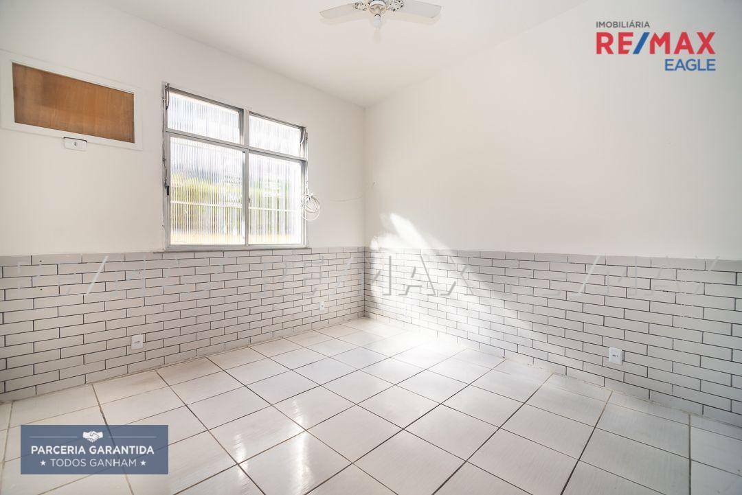 Apartamento à venda com 2 quartos, 60m² - Foto 3