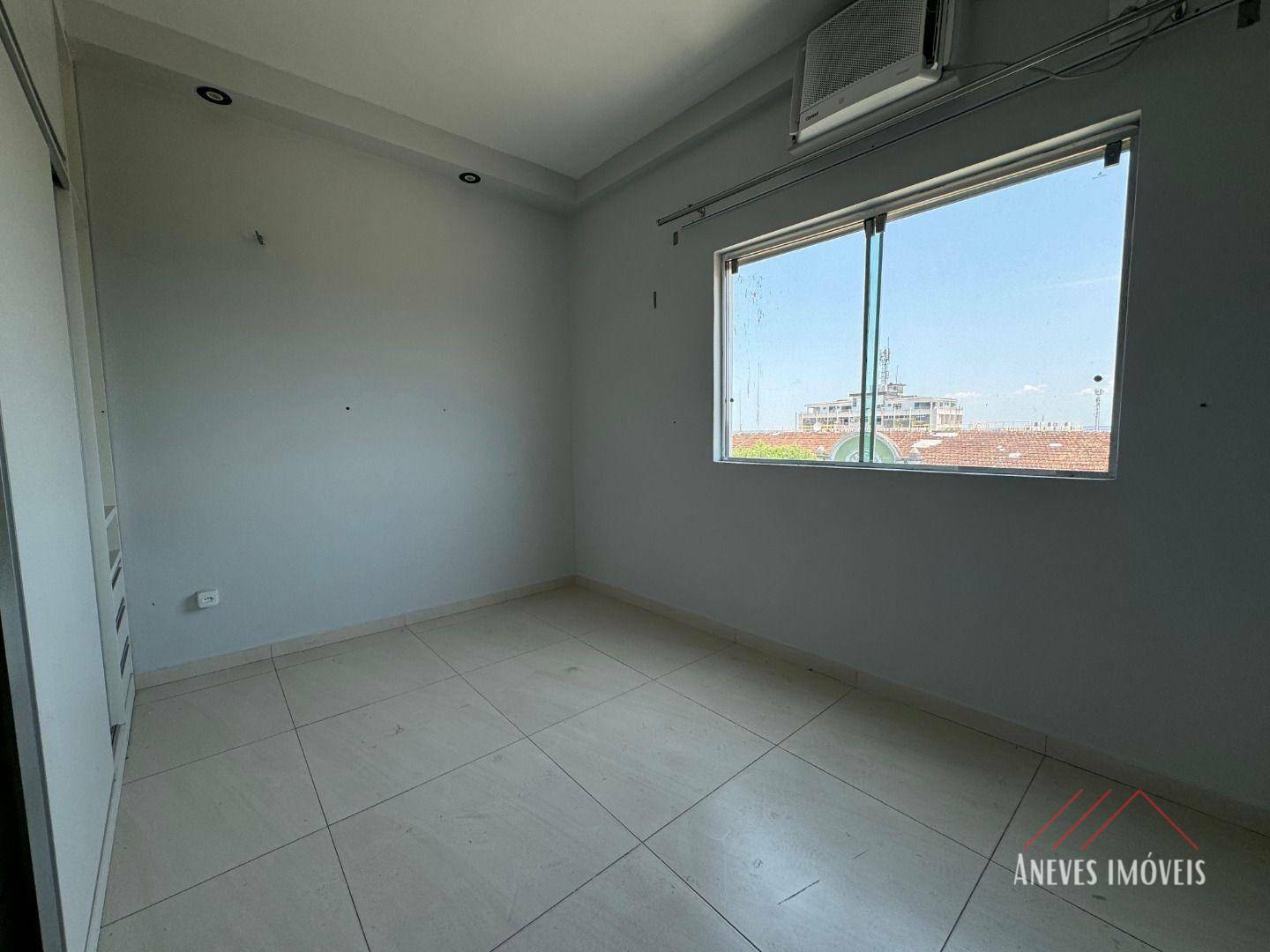 Apartamento à venda com 2 quartos, 70m² - Foto 9