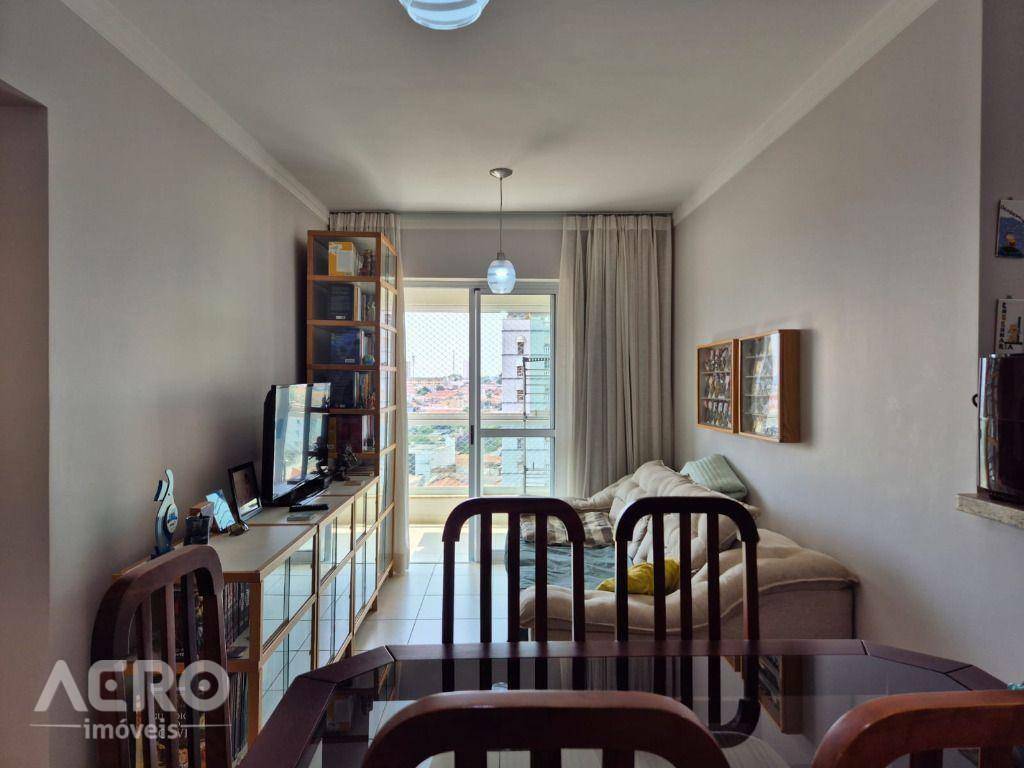 Apartamento à venda com 2 quartos, 65m² - Foto 12