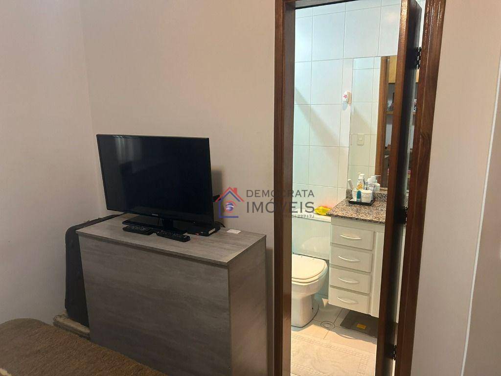 Apartamento à venda com 2 quartos, 67m² - Foto 11