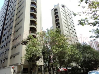 Apartamento para alugar com 3 quartos, 240m² - Foto 6