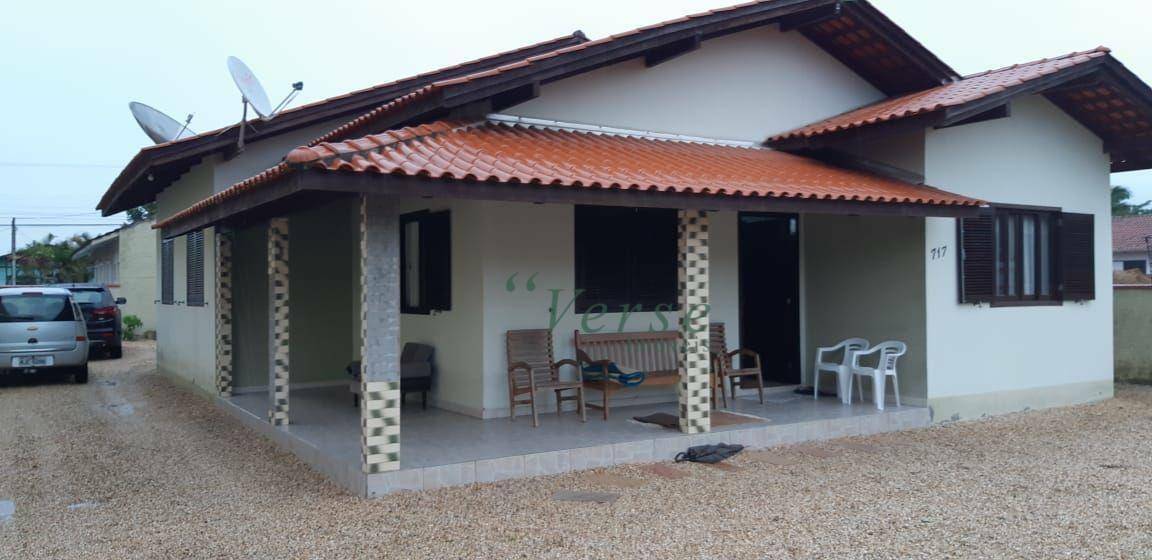 Casa à venda com 4 quartos, 150m² - Foto 1