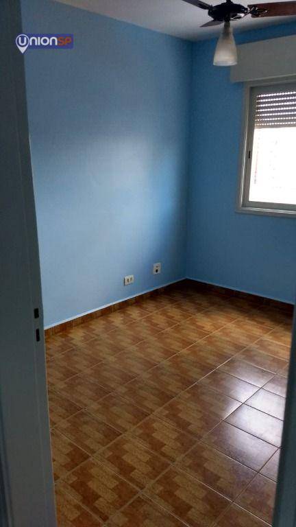 Apartamento à venda com 2 quartos, 80m² - Foto 3