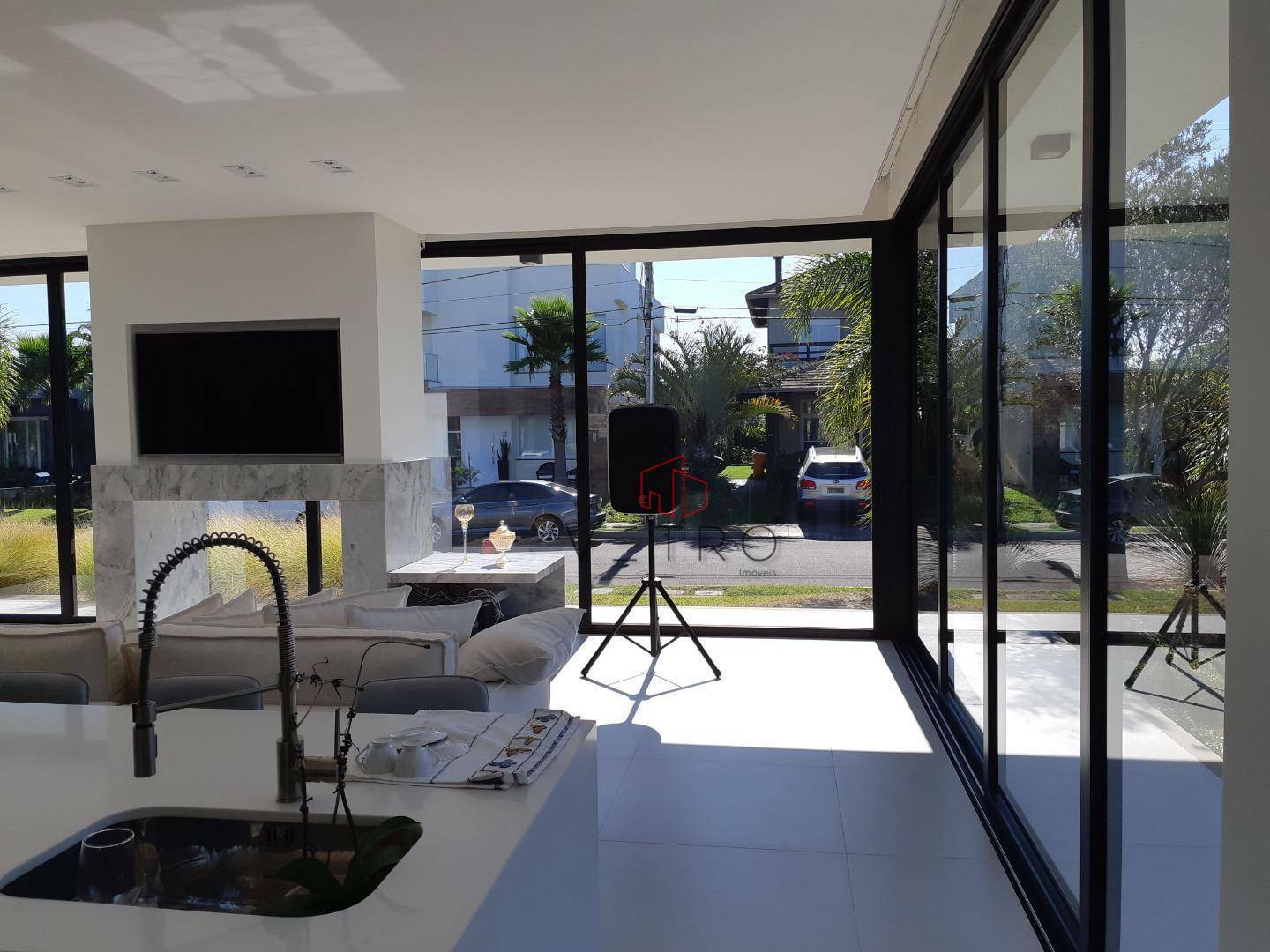 Casa de Condomínio à venda com 4 quartos, 204m² - Foto 15